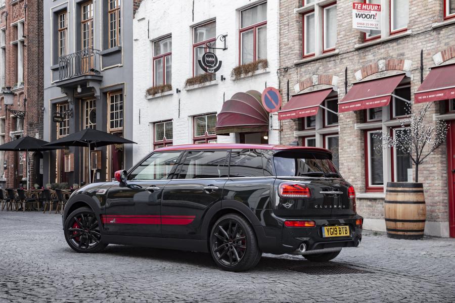  Mini John Cooper Works Clubman (F54) 2019 года  (UK) (фото 17 из 27)